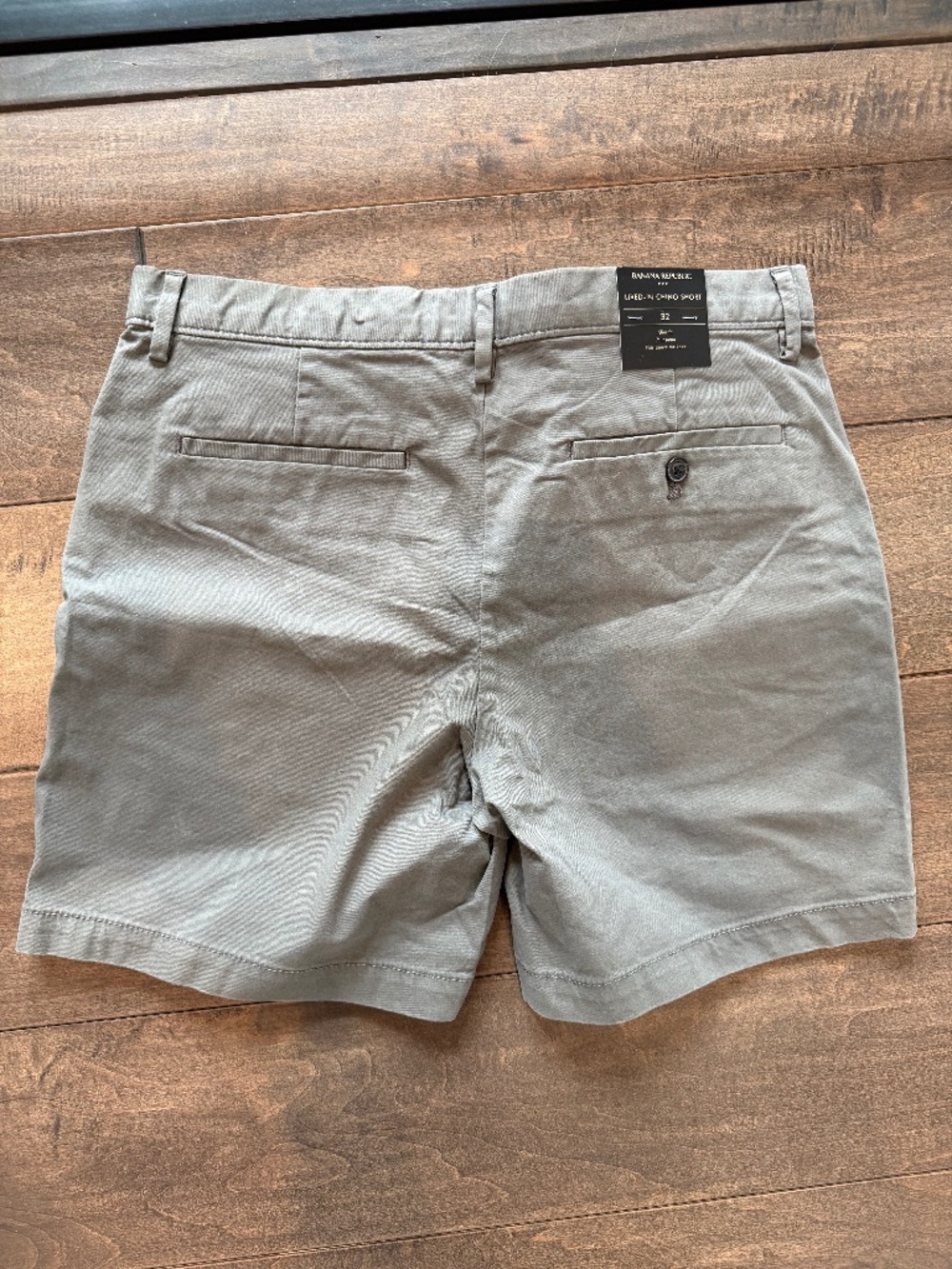 NWT Mens Banana Republic Chino Khaki Shorts Size 32